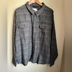 Marmot Blue and Gray Herringbone Shirt BRAND NEW WITH TAGS